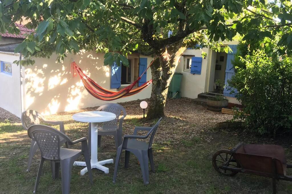 Maisonnette De Charme Climatisee La Machine Экстерьер фото